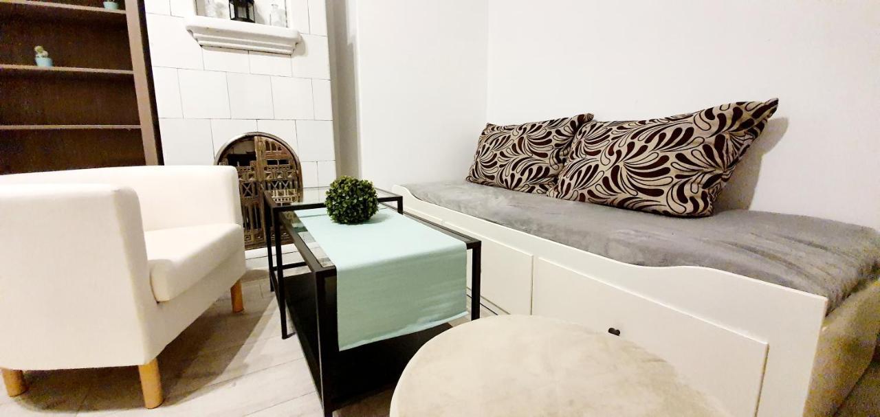 Separated Kitchen, Fast Internet Aleja 3 Maja 2M80 Варшава Екстериор снимка